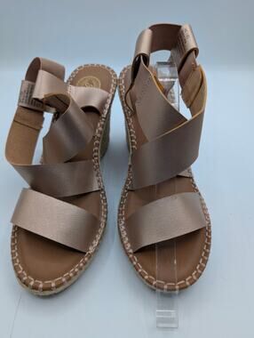 SO Metallic Rose Gold Wedge Sandals Size 9